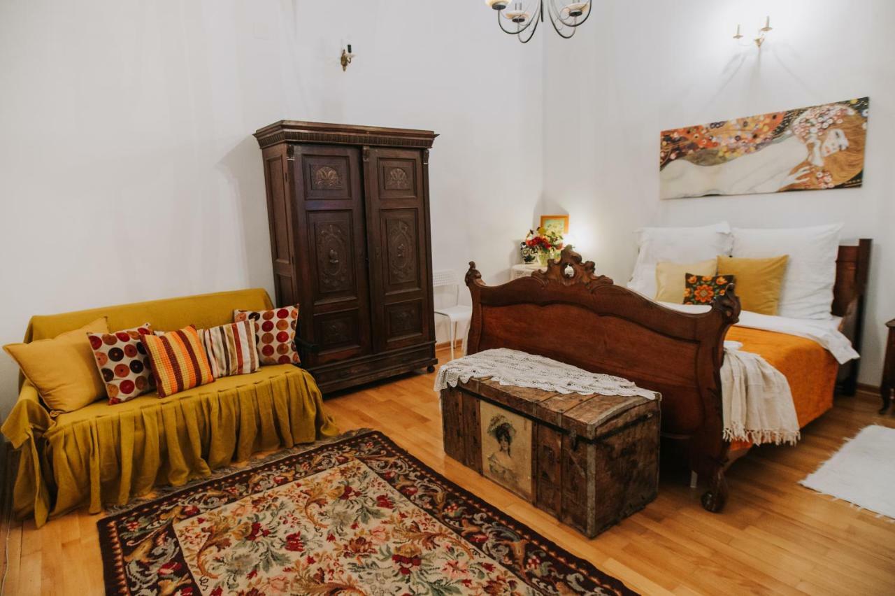 Art Gallery Residence Brasov Ngoại thất bức ảnh